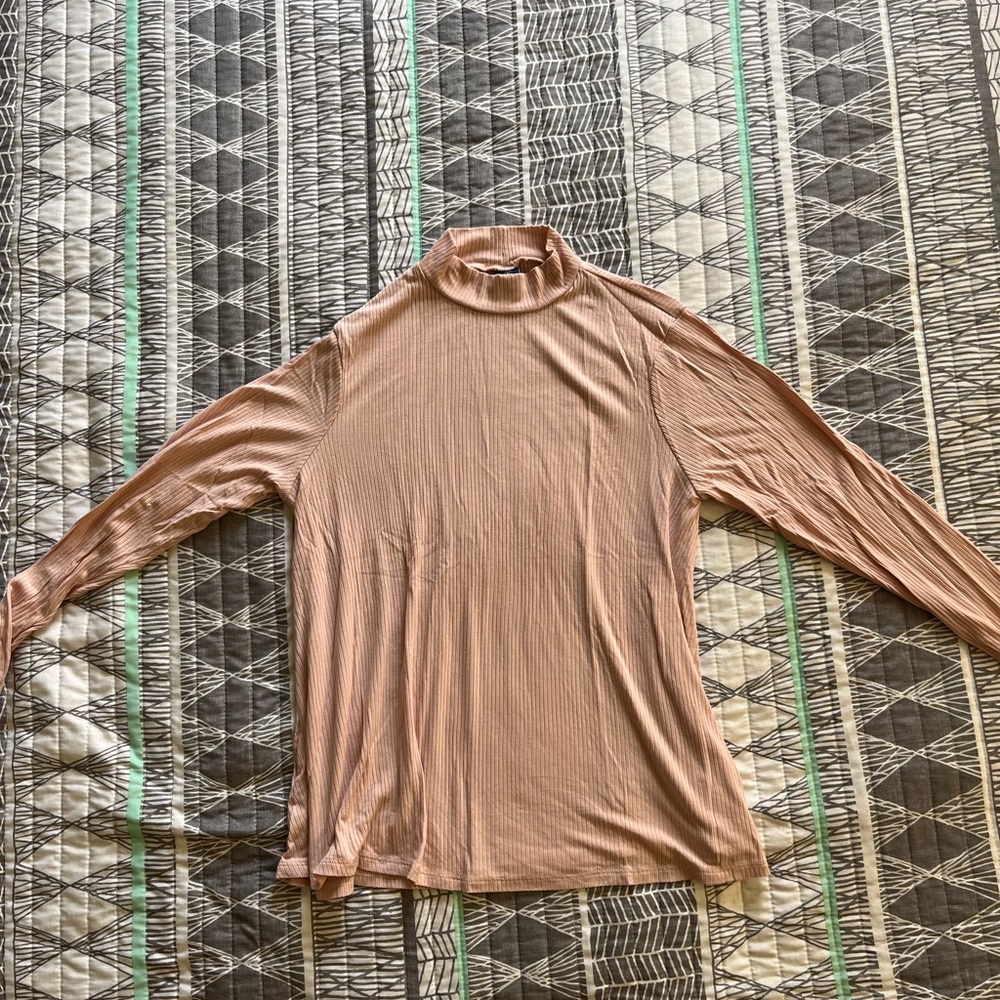 Mock turtleneck long sleeve shirt